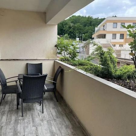 Londof Luxury Apartments - With A Panoramic View Over The City Brașov Exterior foto